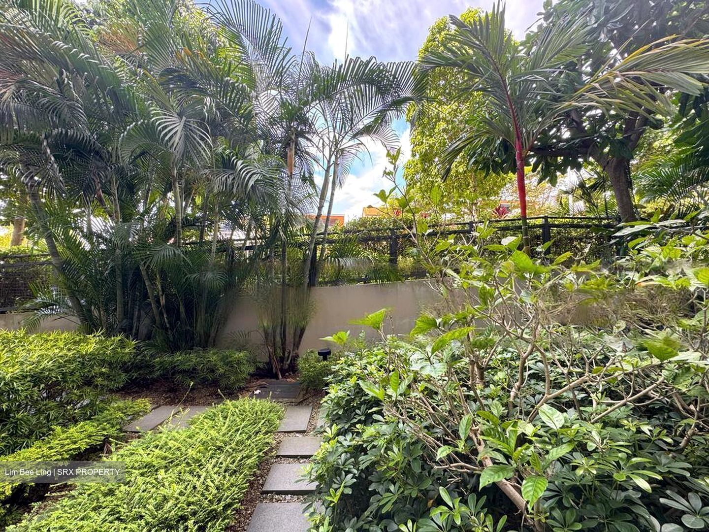 The Glades (D16), Condominium #538889011